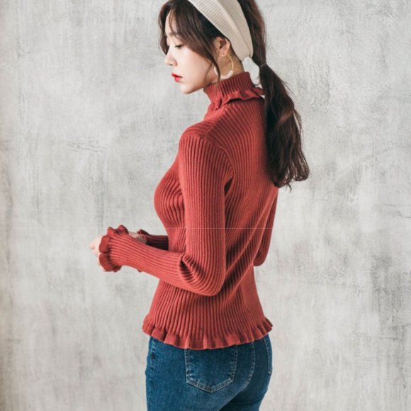 Red Brown Turtleneck - Picture 3 of 4